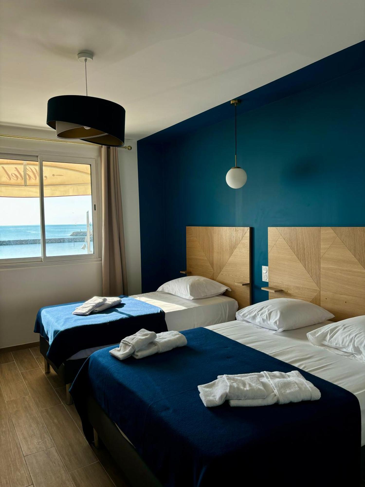 L'Hotel De La Plage Le Grau-du-Roi Bagian luar foto
